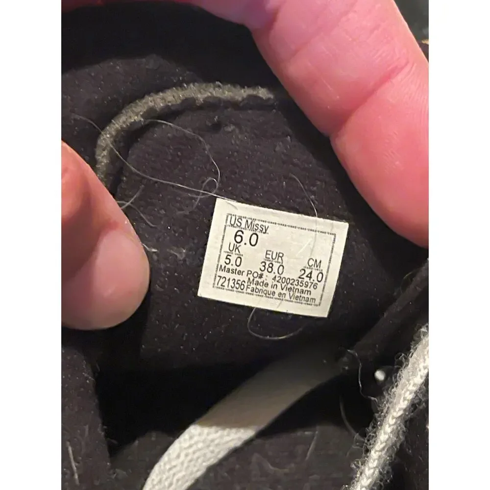 Vans womens 6 hightop cheetah print shoes